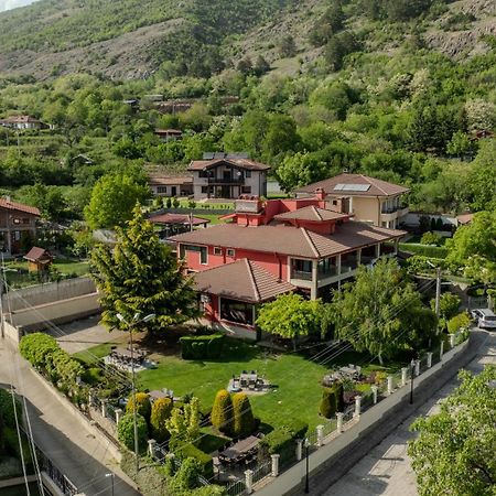 Hotel-Restaurant Almond Карлово Экстерьер фото