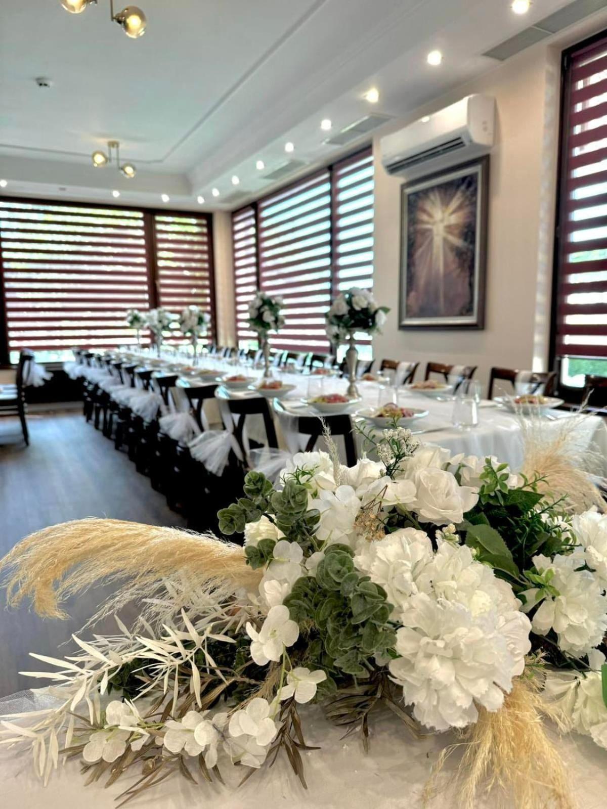Hotel-Restaurant Almond Карлово Экстерьер фото